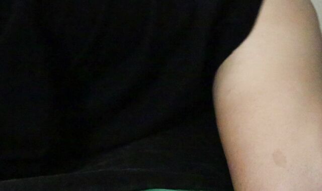 Femboy Uses Cushion For Gusto