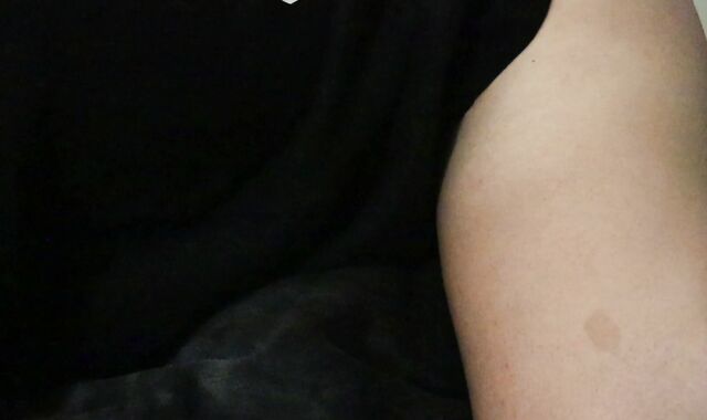 Femboy Uses Cushion For Gusto