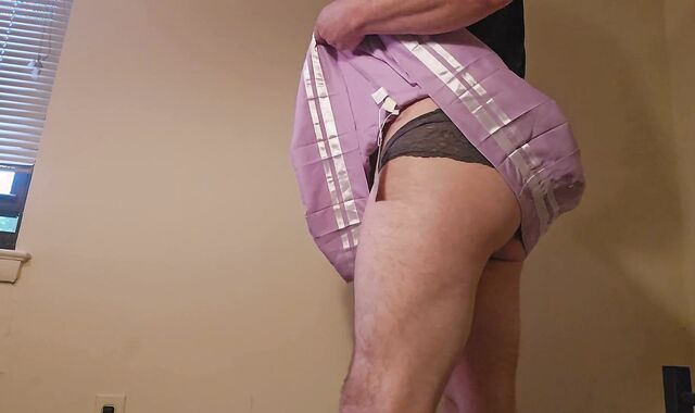 V-card Cell 1ST TIME EVER! Then getting clothed for my day