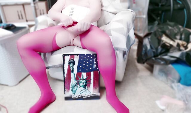 Hard-core Ball Spreading Extraordinary - Longest Sack on the Internet - Opened up Nads Brief