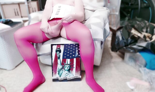 Hard-core Ball Spreading Extraordinary - Longest Sack on the Internet - Opened up Nads Brief