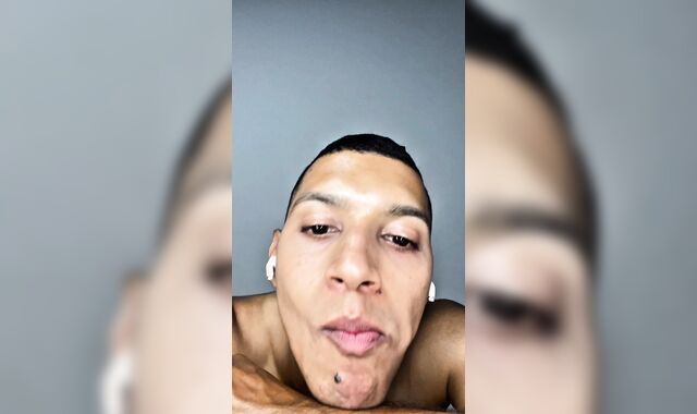 An Apple got me steamy and received my milk