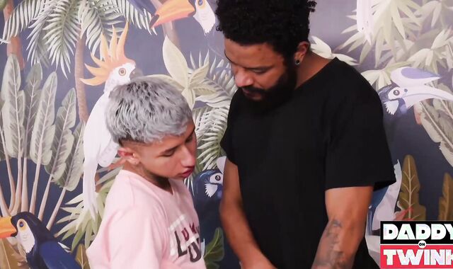 DADDYONTWINK Bearded Ego Crimson Barebacks Archi Gold Deep Fuck-hole