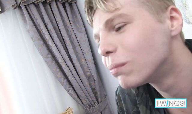 Crazy Sweeties Liam P And James T Gargle Their Hefty Stiff Beefsticks!