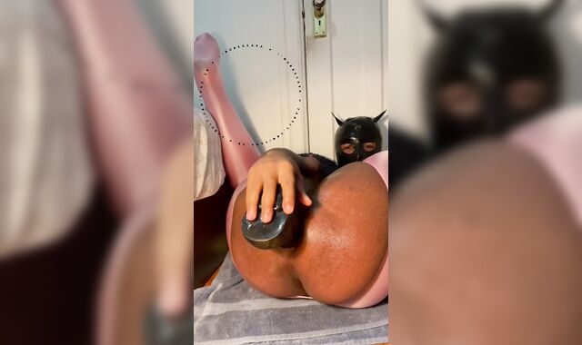 Cock-squeezing muff for thick wood