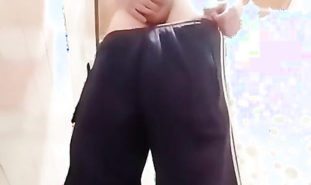 Brit Muddy Chat Guide: Uncut Pecker Rubdown (Fapping Time)