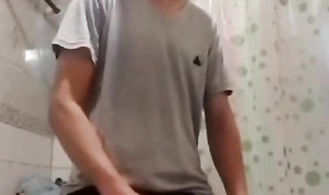 Brit Muddy Chat Guide: Uncut Pecker Rubdown (Fapping Time)