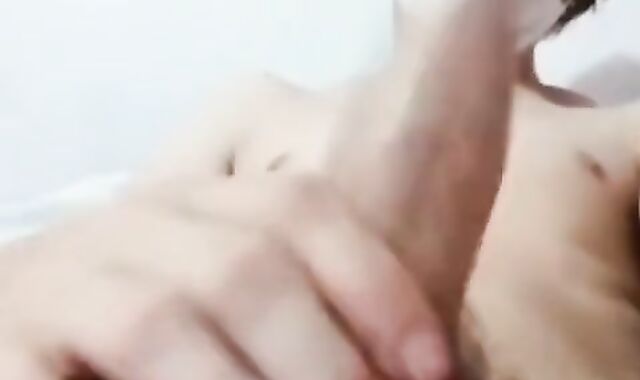 Brit Muddy Chat Guide: Uncut Pecker Rubdown (Fapping Time)