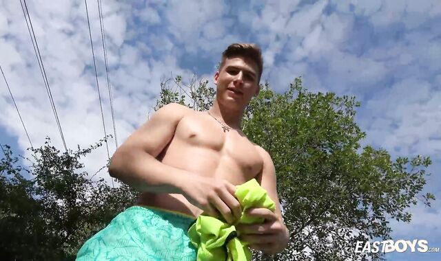 Hairy man muscle fellow Jonathan Hicks giant manstick hj