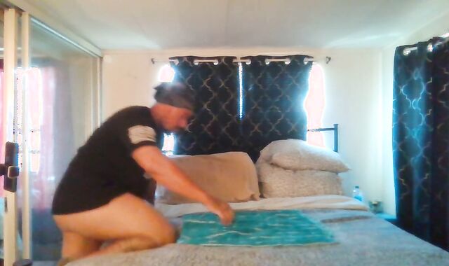 Ample Bum Latino Attempting To Shag His Cock-squeezing Donk With Meaty Fake penis