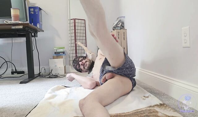 Liberate Boxer Cutoffs Yoga Open up Dirty dancing With Tiny Additional