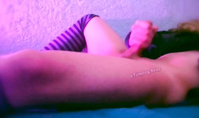 Femboy Edging and Gooning until Bursting