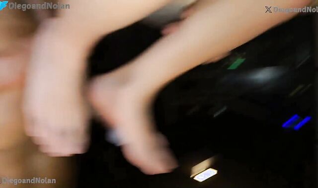 2 super hot fellows smooching and drilling.