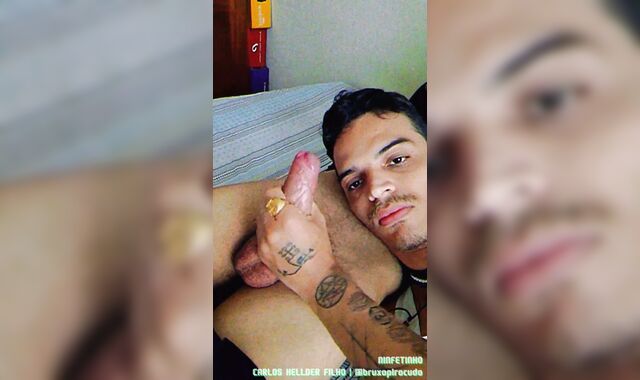 Cheirando e chupando meu femboy submisso, apenas porque eu quis