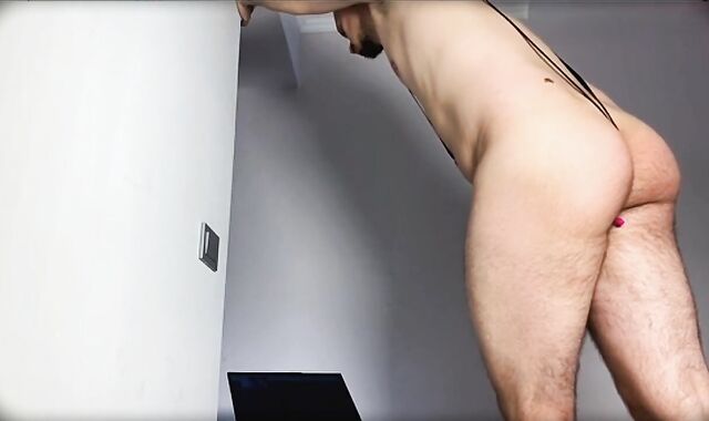 This culo seems to ruins other people's families. Do not come to the broadcast if you are married