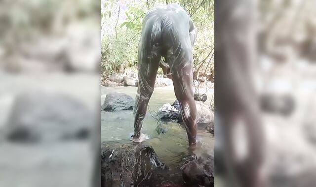 Fapping meaty ebony pecker while douche outdoors part1