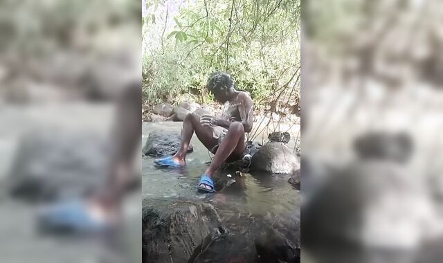 Fapping meaty ebony pecker while douche outdoors part1