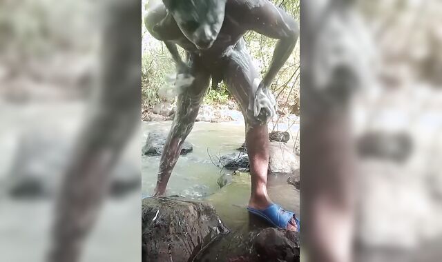 Fapping meaty ebony pecker while douche outdoors part1