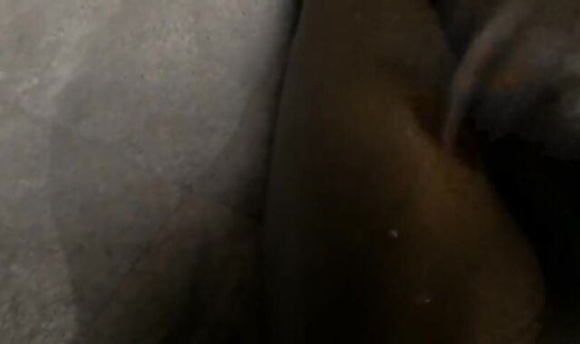 INEXPERIENCED GUY SHOOTING A HUMUNGOUS GEYSER OF JIZZ