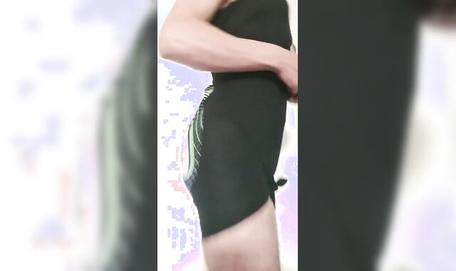 ممم توحشت الزب يكون كبيير يمحنني