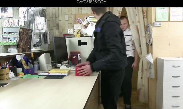 Burglar without luck 1