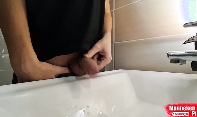 A yam-sized dosage of urine in the washbasin from a stud