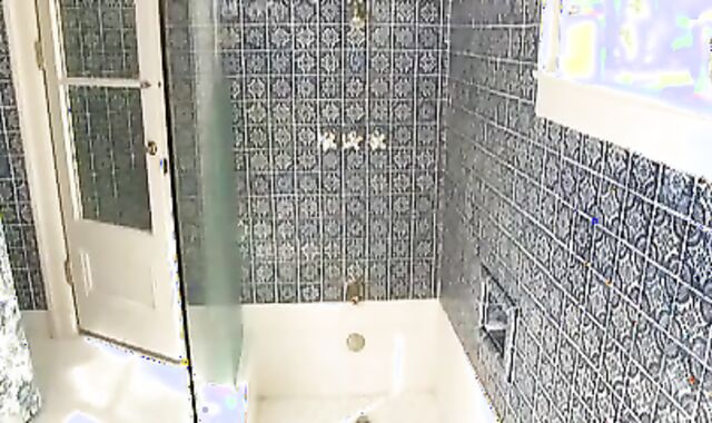 Next Door Homies: Youthfull Studs Get Moist and Naughty in the Bathroom