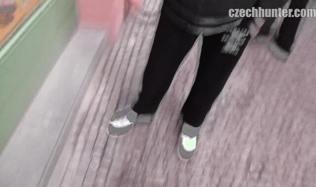 Czech Hunter: Solarium Allurement: A Dangerous Deal