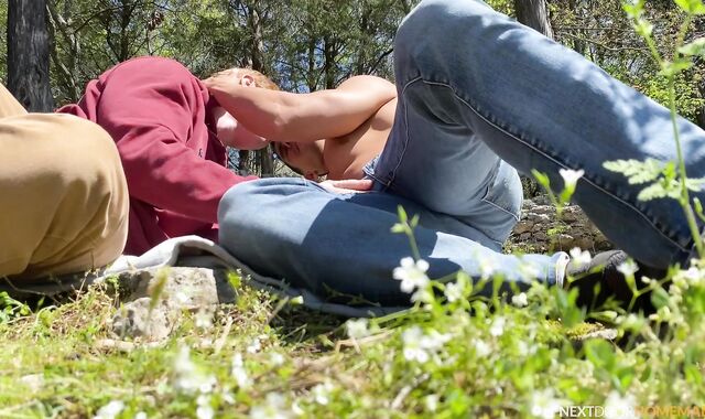 Next Door Homemade: Analingus Rampage In The Open