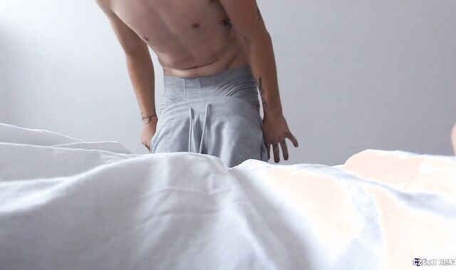 Czech Hunter: Rolling Thru My Bedroom