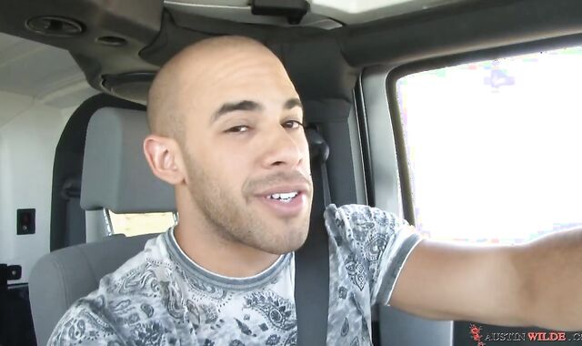 Austin Wilde: Jerking Austin Wilde's Bulky Exterior