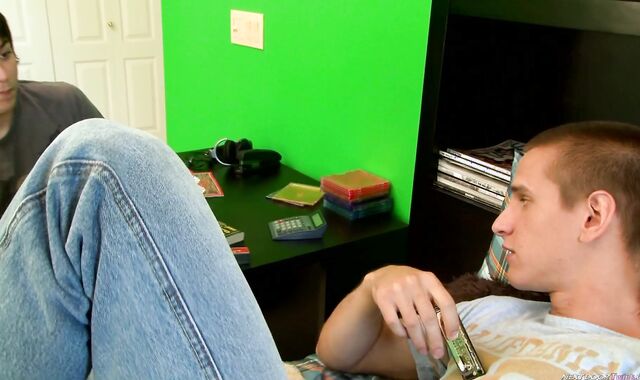 Next Door Twunk: The Art of Whipping out Passions