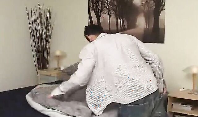 Next Door Masculine: Presenting the 0.five Sole Circumference Boy