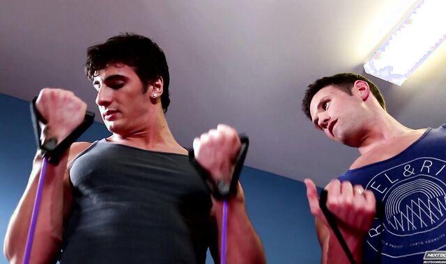 Next Door Friends: Diamond-Cutting Lollipops on Showcase