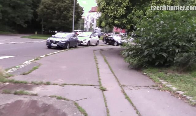 Czech Hunter: Ambidextrous Blessing Unknowingly Tested