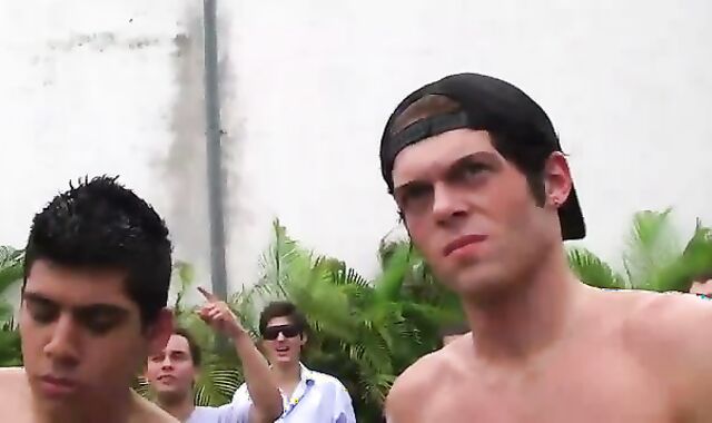 Heterosexual Te-ns Wanking chisels Outdoor