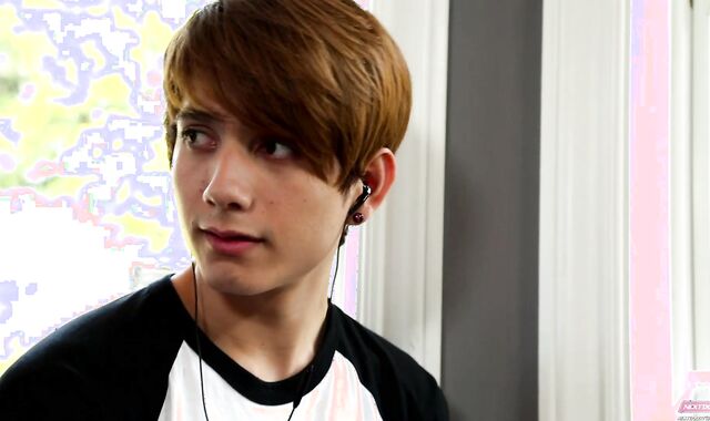 Next Door Twunk: Gargle My Bulbous Shaft Anderson!