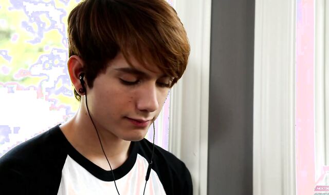 Next Door Twunk: Gargle My Bulbous Shaft Anderson!