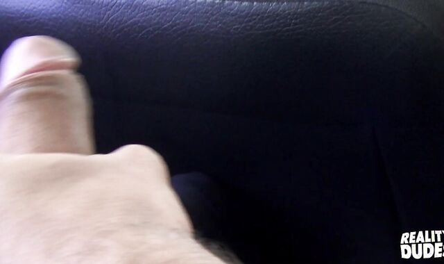 Reality Studs: Yam-sized Fountain Fellated All Over His Bod