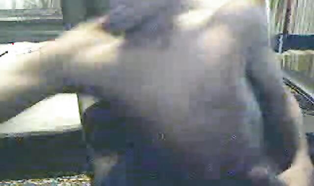 meaty ten-Pounder Serbian Muscles guy Showcases His palatable H