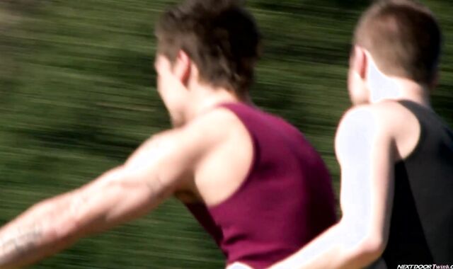 Next Door Lad: 2 Jocks Neat Up After a Rail