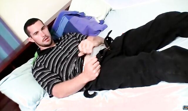 SNT Hunter MAKSRudd 480p 030414 2000104