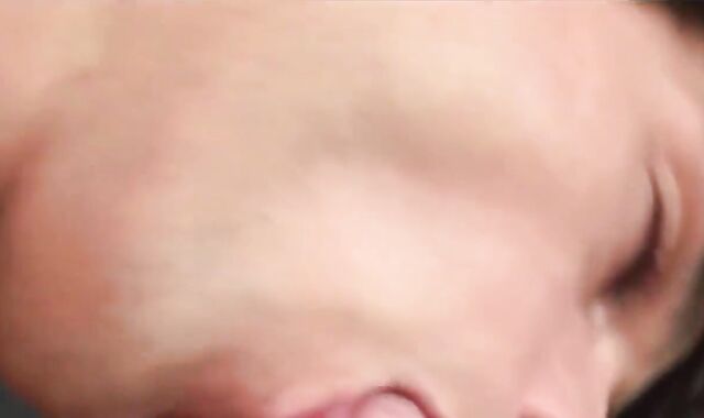 2 youthfull folks Interested In deep throating fuck-sticks - I Faced Him On Sxtinder.com