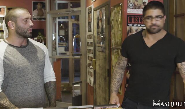 masqulin: 2 Pals Dive Into Prohibited Enjoy