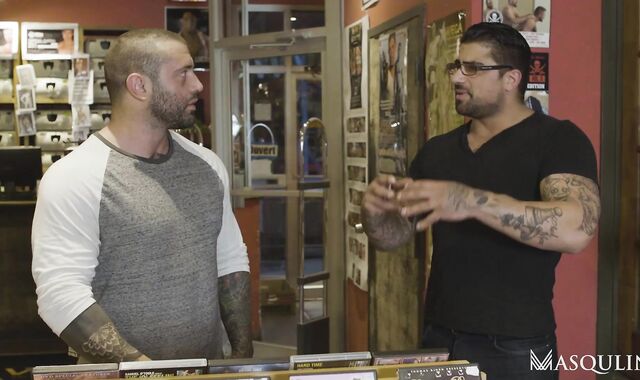 masqulin: 2 Pals Dive Into Prohibited Enjoy