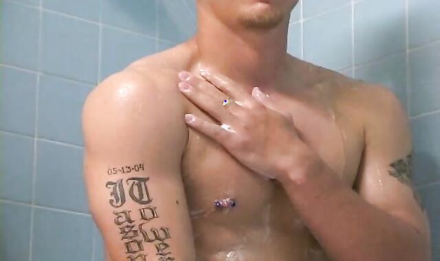 Next Door Masculine: Justin's Gloppy Soiree