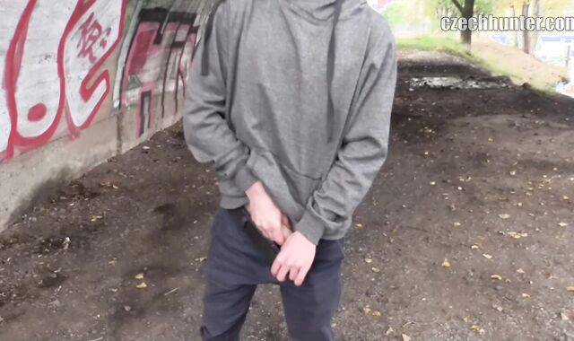 Czech Hunter: Studying Holesovice for Lad Treasures