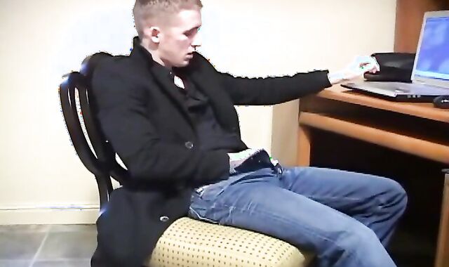 Mason Wyler: Mason Gives Worshippers A Hefty Surprise