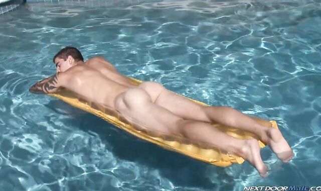 Next Door Masculine: Jungle Enthusiasm with Tyler Torro