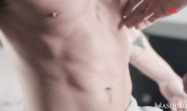 masqulin: Recruiting Fit and Flirty Starlen